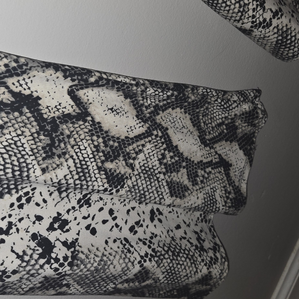 Snake Print Flare Leggings